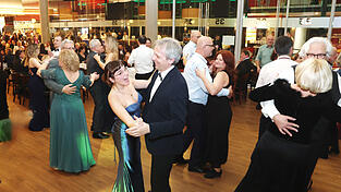 Die Tanzfl&auml;che war den ganzen Abend &uuml;ber gut gef&uuml;llt.