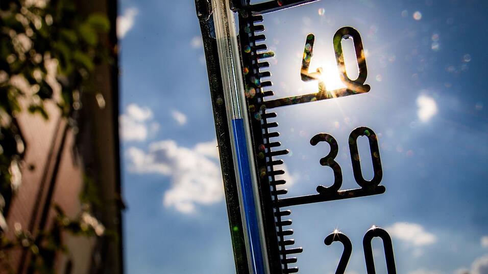 Bis auf 39 Grad k&ouml;nnen die Werte am Donnerstag laut DWD steigen. (Symbolbild)