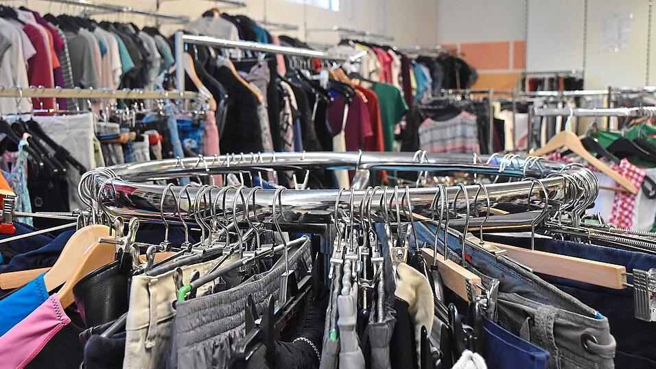 Den Gro&szlig;teil der abgegebenen Sachspenden bei Hab und Gut machen Kleidungsst&uuml;cke aus.