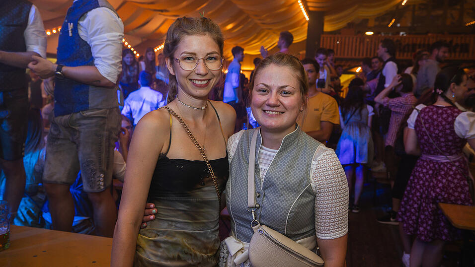 Die Partybilder vom Donnerstag, 15. August, aus dem Festzelt Nothaft. Die Partybilder vom Donnerstag, 15. August, aus dem Festzelt Nothaft.