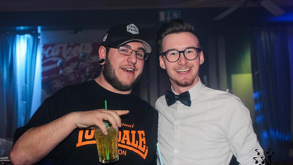Beste Stimmung am Wochenende im Never Loose in Straubing.