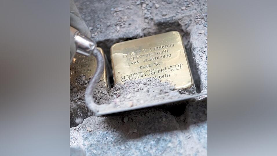 Viel diskutiert und teils abgelehnt. Der Zentralrat der Juden ist für sogenannte Stolpersteine. Viel diskutiert und teils abgelehnt. Der Zentralrat der Juden ist für sogenannte Stolpersteine.