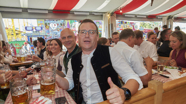 Die Partybilder vom Samstag, 8. August, aus dem Festzelt Lechner. Die Partybilder vom Samstag, 8. August, aus dem Festzelt Lechner.