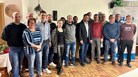 Bewerber und Ersatzbewerber der Liste CSU/Freie Wählergemeinschaft Hohenwarth wollen sich ehrenamtlich für die Kommune engagieren.