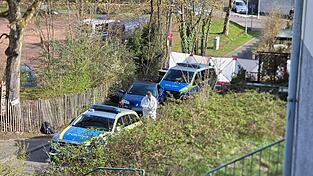 Die Sackgasse f&uuml;hrt zu einer Treppe.