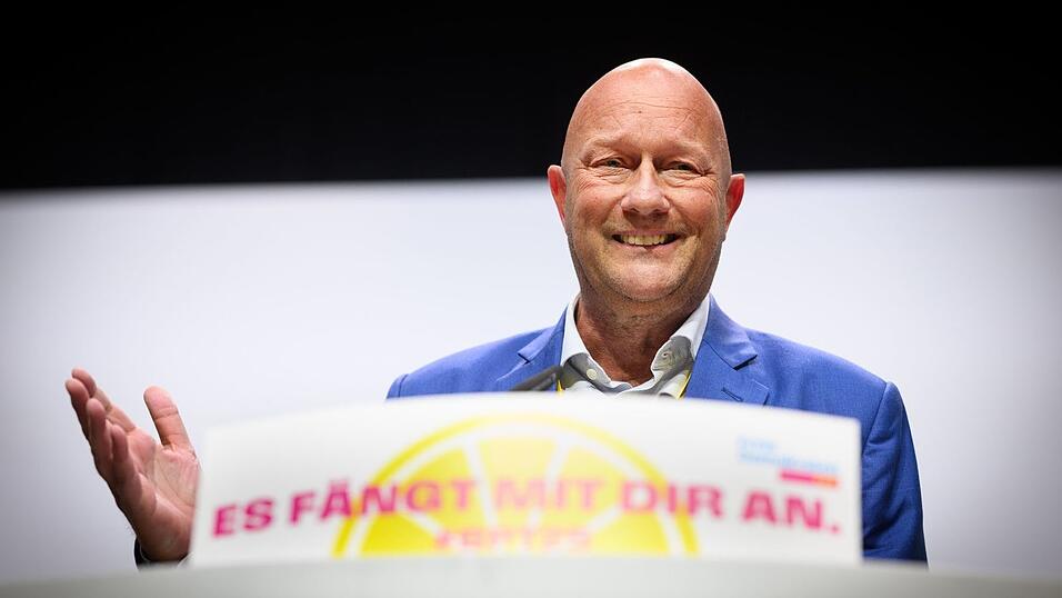 Thüringens Ex-Kurzzeitministerpräsident Thomas Kemmerich verlässt die FDP. (Archivbild) Thüringens Ex-Kurzzeitministerpräsident Thomas Kemmerich verlässt die FDP. (Archivbild)