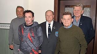 Die wiedergew&auml;hlte Vorstandschaft (v.l. Heiner G&ouml;tz, Markus Egner, Vorsitzender Matthias Jentzsch, Horst Walla und Rudi Haberkorn.