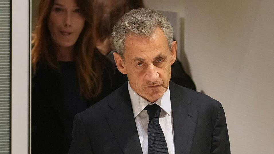 Der ehemalige französische Präsident Nicolas Sarkozy plant bereits in Revision zu gehen. Der ehemalige französische Präsident Nicolas Sarkozy plant bereits in Revision zu gehen.