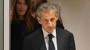 Der ehemalige französische Präsident Nicolas Sarkozy plant bereits in Revision zu gehen.