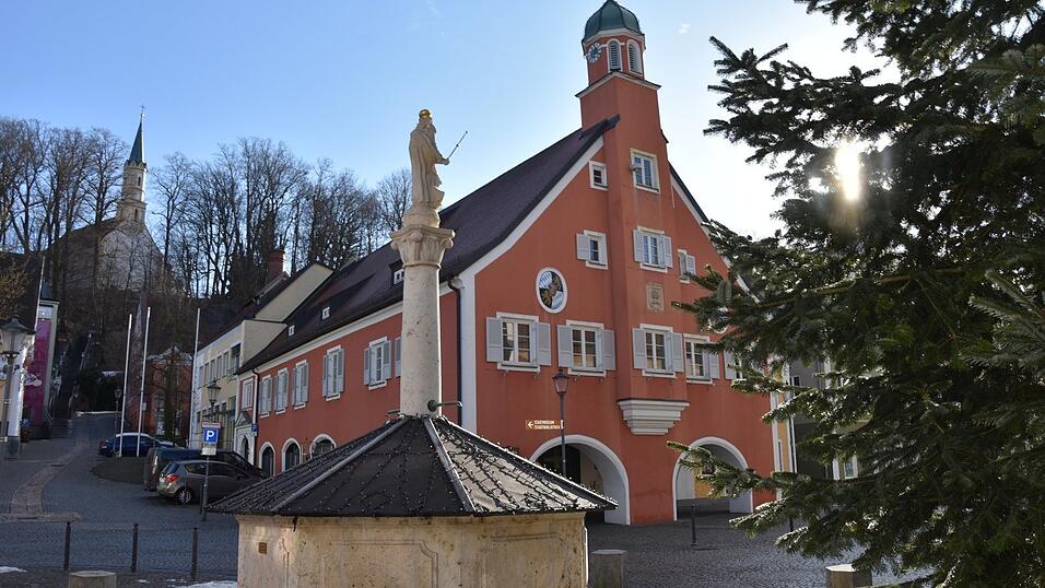 Am 8. M&auml;rz w&auml;hlen Bayerns B&uuml;rger neue B&uuml;rgermeister. In der Hallertau d&uuml;rfte es vor allem in der Hopfenstadt Mainburg spannend werden, wer ins Rathaus einziehen wird.