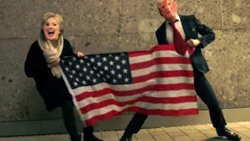 In seinem Video 'Trump Dump' nimmt Steve Current US-Präsident Donald Trump auf die Schippe. In seinem Video 'Trump Dump' nimmt Steve Current US-Präsident Donald Trump auf die Schippe.