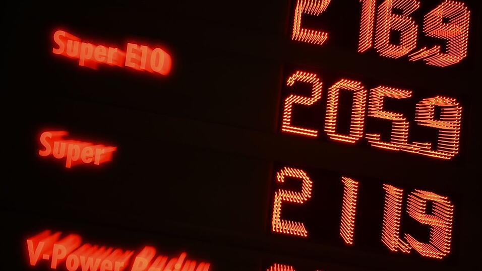 An den Tankstellen sp&uuml;ren Autofahrer den Iran-Krieg l&auml;ngst.