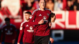 Florian Flick darf nach seinem Siegtreffer gegen Karlsruhe auf einen Startelf-Einsatz hoffen. Florian Flick darf nach seinem Siegtreffer gegen Karlsruhe auf einen Startelf-Einsatz hoffen.