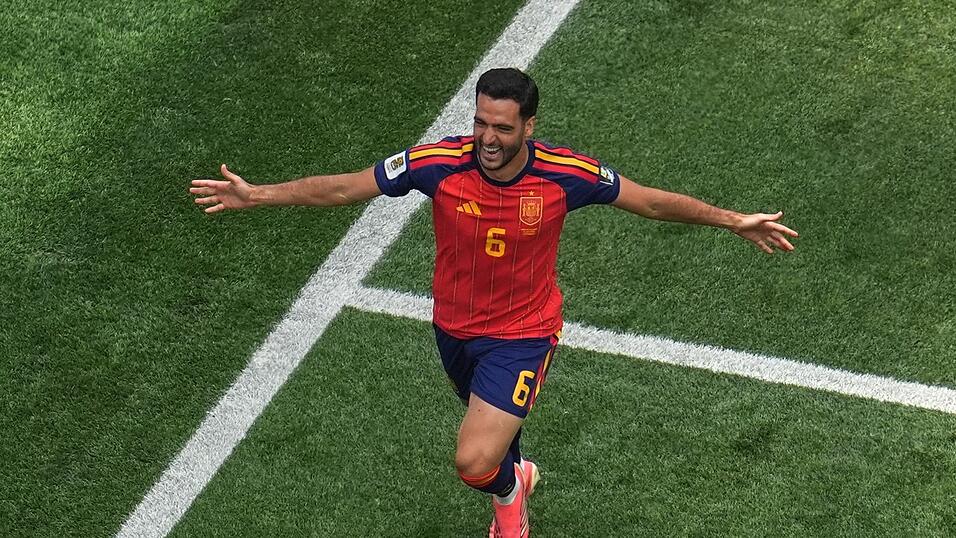 Erneut Spaniens Matchwinner: Mikel Merino. Erneut Spaniens Matchwinner: Mikel Merino.
