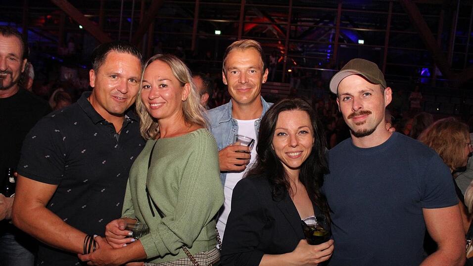 Auf der Eskara &Uuml;30-Party in Essenbach war wieder viel los.