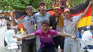 Auch wenn die DFB-Elf am Ende verloren hat, die Stimmung war am Donnerstagabend wieder gut unter den Fans.