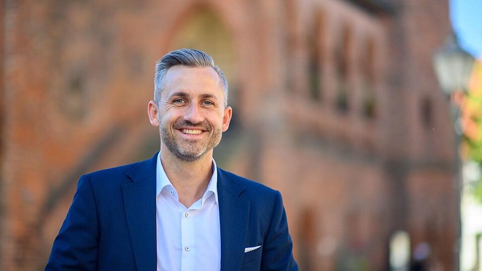 Ulrich Siegmund - ein Verkaufstalent für Raumdüfte und AfD-Politik. Ulrich Siegmund - ein Verkaufstalent für Raumdüfte und AfD-Politik.