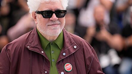 Pedro Almodóvar zeigt in Cannes seinen neuen Film «Bitter Christmas». Pedro Almodóvar zeigt in Cannes seinen neuen Film «Bitter Christmas».