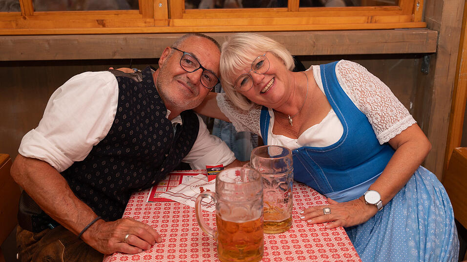 Die Partybilder vom Freitag, 11. August 2023, aus dem Festzelt Krönner. Die Partybilder vom Freitag, 11. August 2023, aus dem Festzelt Krönner.