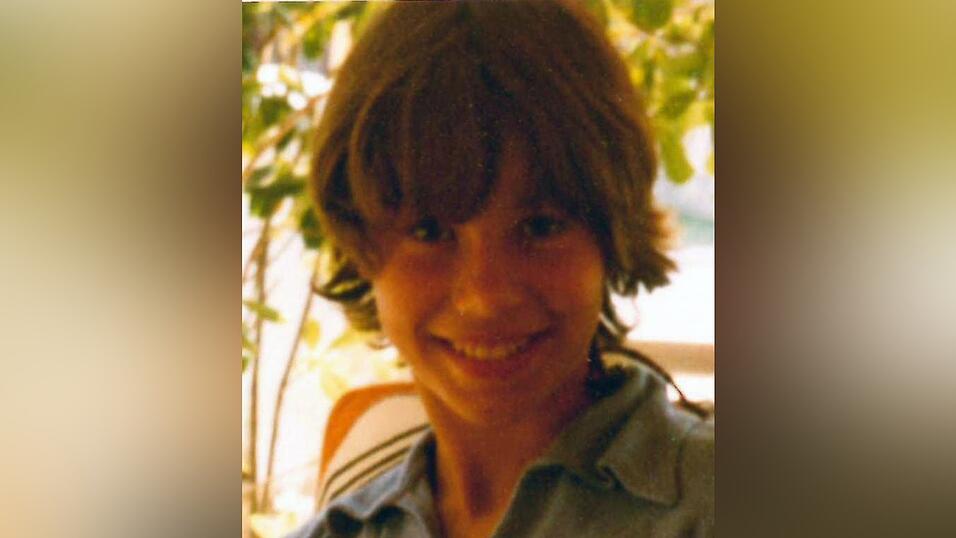 Die Kripo geht jetzt neuen Hinweisen zu dem Gewaltverbrechen an der 13-jährigen Sonja Hurler im Jahr 1981 nach. (Archiv-Fahndungsfoto der Polizei)