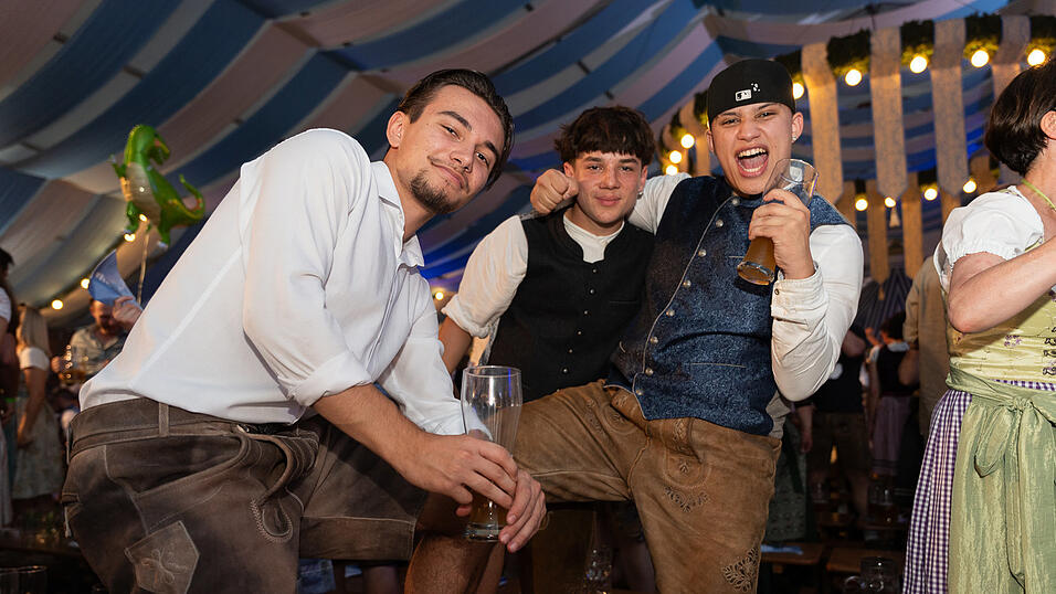 Die Partybilder vom Samstag, 12. August 2023, aus dem Festzelt Wenisch. Die Partybilder vom Samstag, 12. August 2023, aus dem Festzelt Wenisch.