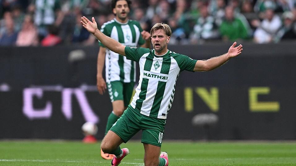 Schon wieder getroffen: Werders Stürmer Niclas Füllkrug im Spiel gegen den FC Augsburg. Schon wieder getroffen: Werders Stürmer Niclas Füllkrug im Spiel gegen den FC Augsburg.