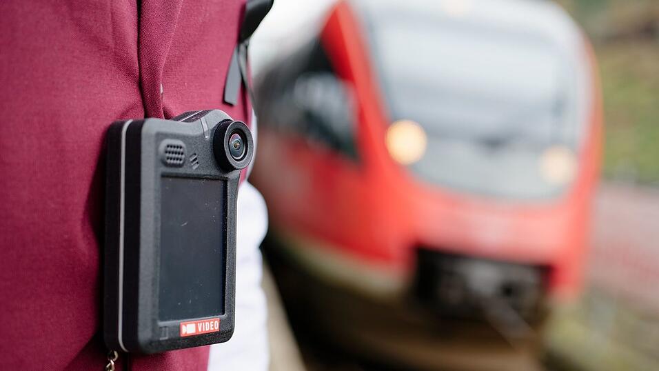 Der Schutz von Bahn-Mitarbeitern soll verbessert werden.