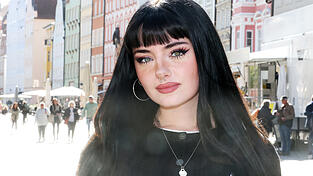 Isabella L&ouml;scher (23) alias Belli singt &bdquo;d&uuml;steren, vertr&auml;umten Indie-Pop&ldquo; - auf Deutsch.