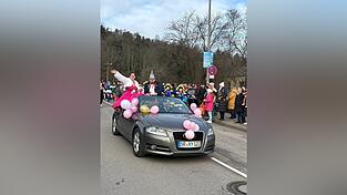 Der Verein Bogener Narrentisch sucht für die Faschingssaison 2026/27 dringend ein neues erwachsenes Prinzenpaar. Prinzessin Sindy I und Prinz Jens I müssen am 11.11. dieses schöne Amt weitergeben. Der Verein Bogener Narrentisch sucht für die Faschingssaison 2026/27 dringend ein neues erwachsenes Prinzenpaar. Prinzessin Sindy I und Prinz Jens I müssen am 11.11. dieses schöne Amt weitergeben.