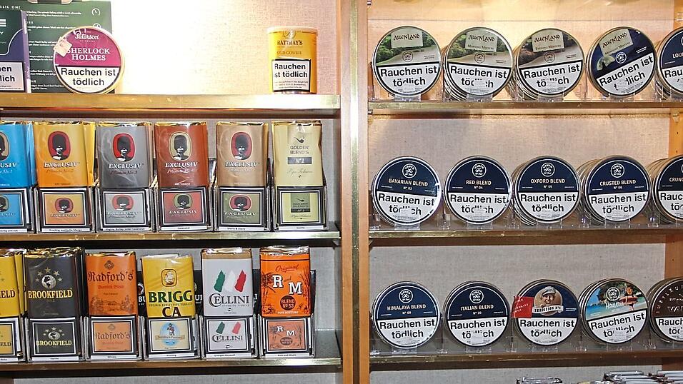 Unzählige Tabakgeschmackssorten für den Pfeifenrauchergenuss. Unzählige Tabakgeschmackssorten für den Pfeifenrauchergenuss.