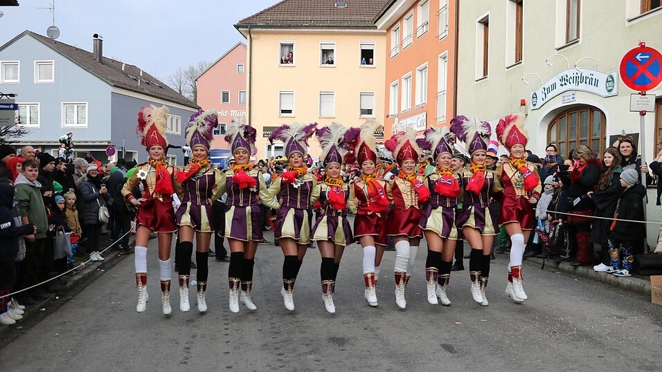 Beim Bogener Faschingsumzug war einiges geboten.