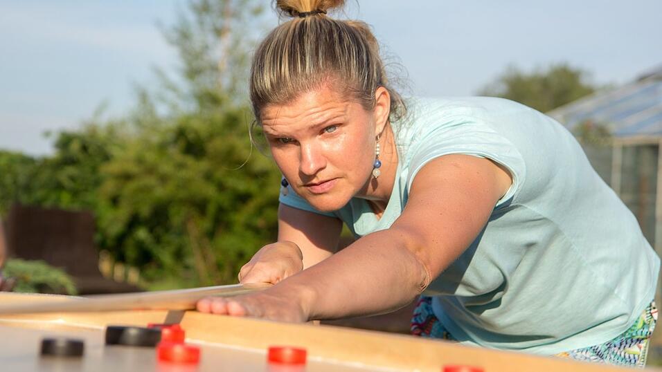 Novuss stammt aus Estland und Lettland und weist &Auml;hnlichkeiten mit Billard auf. Rund 60 Spieler werden zum 7. Internationalen Novuss Turnier in Landau erwartet.