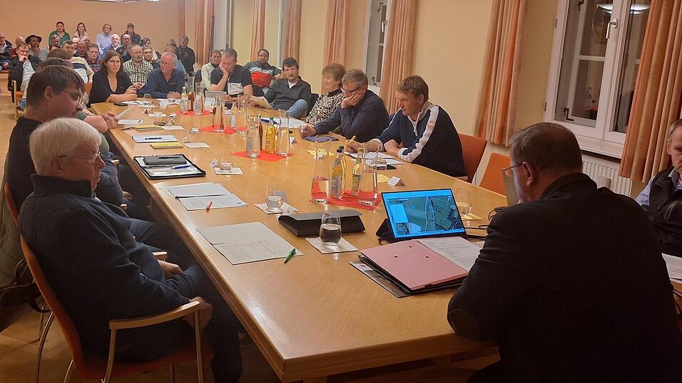 Aktuelle kommunale Themen besch&auml;ftigten den Marktgemeinderat in seiner Novembersitzung.