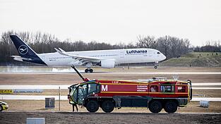 Wurde die Flughafenfeuerwehr nicht alarmiert? (Symbolbild)