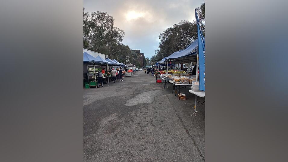 Das Leben auf einer australischen Farm und Verkaufen auf einem lokalen Markt.