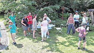 Gartenfreunde waren beim Aktionstag in Wenzenbach unter sich, wie hier im Garten der Familie R&uuml;ckerl.