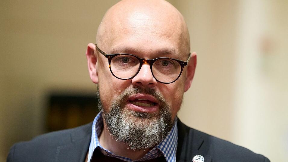 Linke-Fraktionsvorsitzender Tobias Schulze hat ein Treffen des Fraktionsvorstands mit Vanessa Emde in Aussicht gestellt. (Archivfoto) Linke-Fraktionsvorsitzender Tobias Schulze hat ein Treffen des Fraktionsvorstands mit Vanessa Emde in Aussicht gestellt. (Archivfoto)