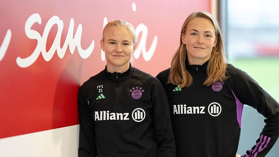 Pernille Harder (l) und Magdalena Eriksson bleiben beim FC Bayern. (Archivbild)