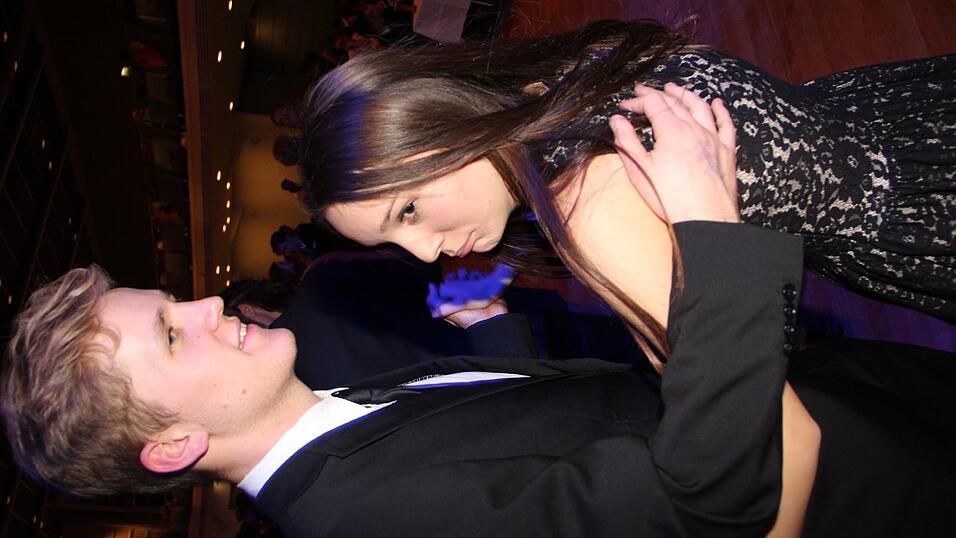 Die Bilder vom Abschlussball der Tanzschule Seidel in der Fraunhofer-Halle am 28. November. Die Bilder vom Abschlussball der Tanzschule Seidel in der Fraunhofer-Halle am 28. November.