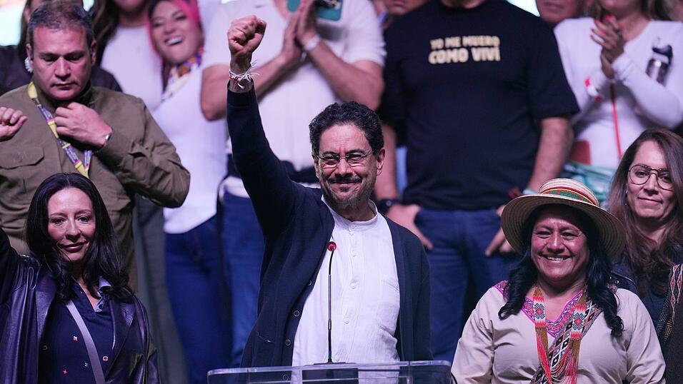 Ivan Cepeda vom linken Bündnis Pacto Histórico war der Wunschkandidat des scheidenden Amtsinhabers. Ivan Cepeda vom linken Bündnis Pacto Histórico war der Wunschkandidat des scheidenden Amtsinhabers.