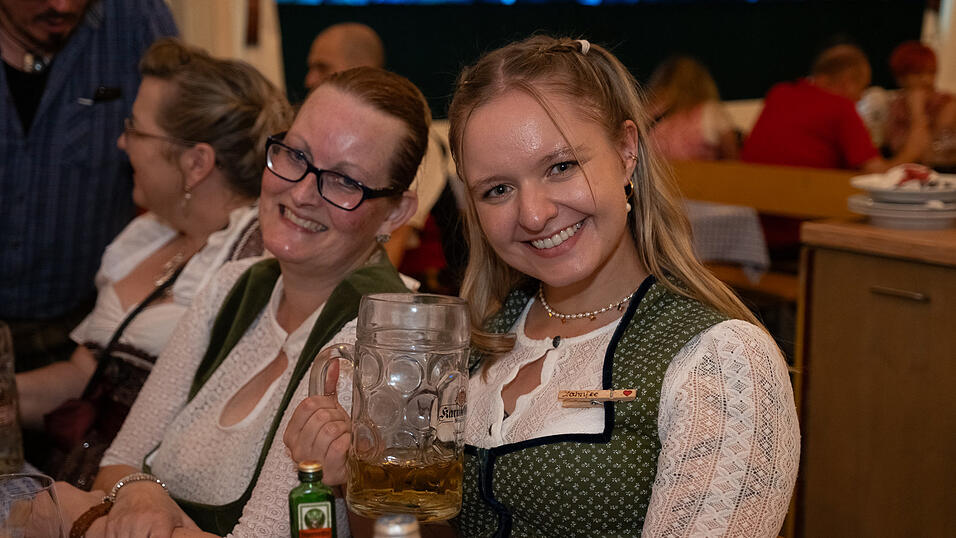 Die Partybilder vom Montag, 14. August 2023, aus dem Festzelt Greindl. Die Partybilder vom Montag, 14. August 2023, aus dem Festzelt Greindl.