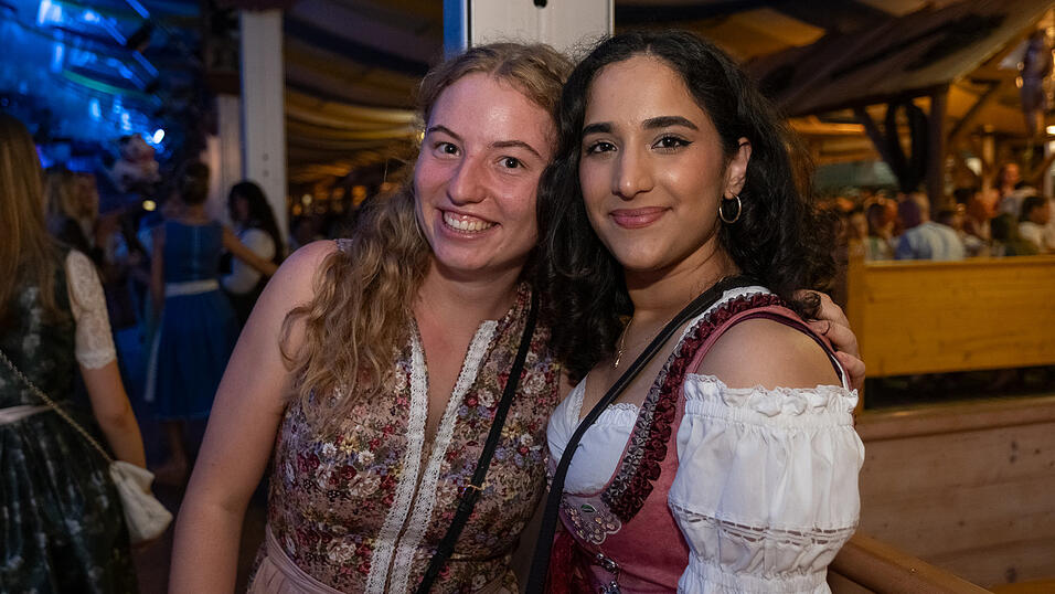 Die Partybilder vom Montag, 14. August 2023, aus dem Festzelt Reisinger. Die Partybilder vom Montag, 14. August 2023, aus dem Festzelt Reisinger.