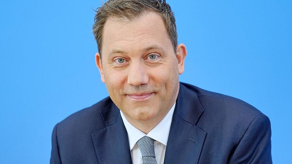 Klingbeils Reform soll vor allem kleine und mittlere Einkommen entlasten. (Archivbild) Klingbeils Reform soll vor allem kleine und mittlere Einkommen entlasten. (Archivbild)