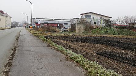 Verschiedene Gemeinder&auml;te freuen sich auf den geplanten neuen Laden in Ohu.