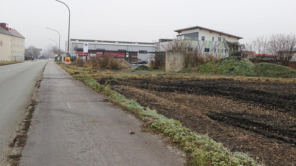 Verschiedene Gemeinder&auml;te freuen sich auf den geplanten neuen Laden in Ohu.