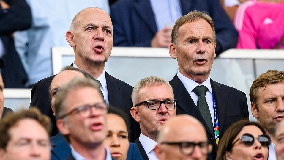 Die DFB-Spitze will in den USA mit Jürgen Klopp die Bundestrainer-Frage klären. (Archivbild) Die DFB-Spitze will in den USA mit Jürgen Klopp die Bundestrainer-Frage klären. (Archivbild)