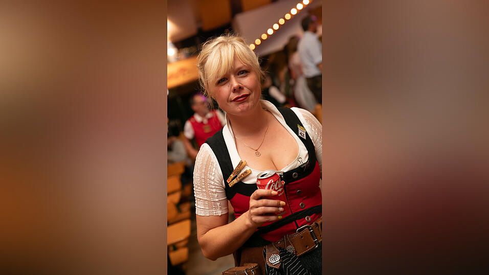 Die Partybilder vom Montag, 18. August, aus dem Festzelt Nothaft. Die Partybilder vom Montag, 18. August, aus dem Festzelt Nothaft.
