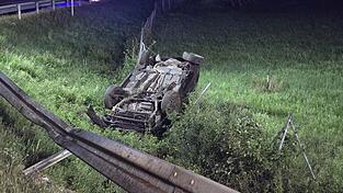 Der Fahrer hatte Glück: Er blieb unverletzt.