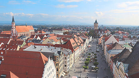 Gut tausend Führungen verzeichnet die Stadt Straubing im Jahr 2024. 'Wenn man alles mit einrechnet, sind wir auf dem Niveau von 2019', so Claudia Bracht, Leiterin der Stabstelle Tourismus. (Archivfoto)
