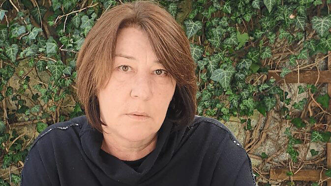 Brigitte Schneider erschafft durch ihre Monotypie Landschaften.